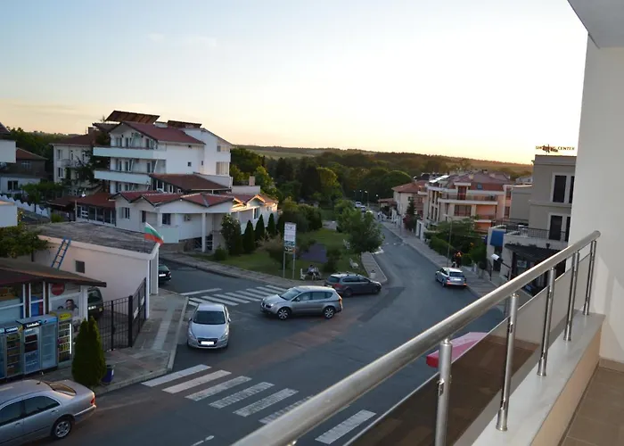 Summerhouse Apartment Lozenets