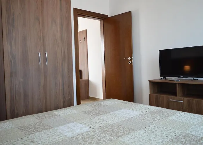 Summerhouse Apartment Lozenets