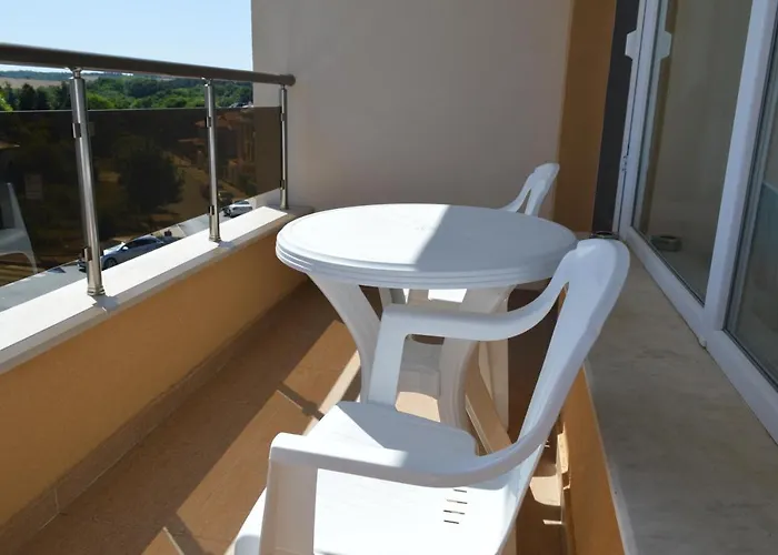 Summerhouse * Lozenets