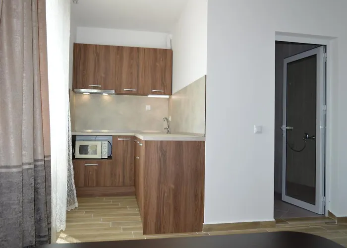 Summerhouse * Lozenets